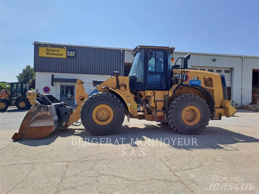 CAT 950 Kolové nakladače