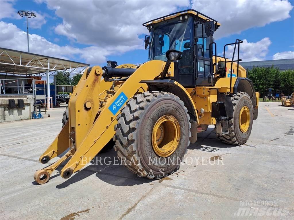 CAT 950 Kolové nakladače