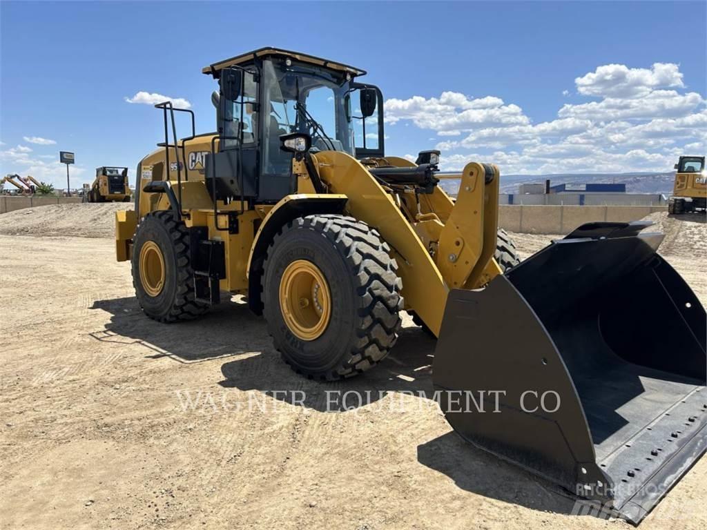 CAT 950 Kolové nakladače