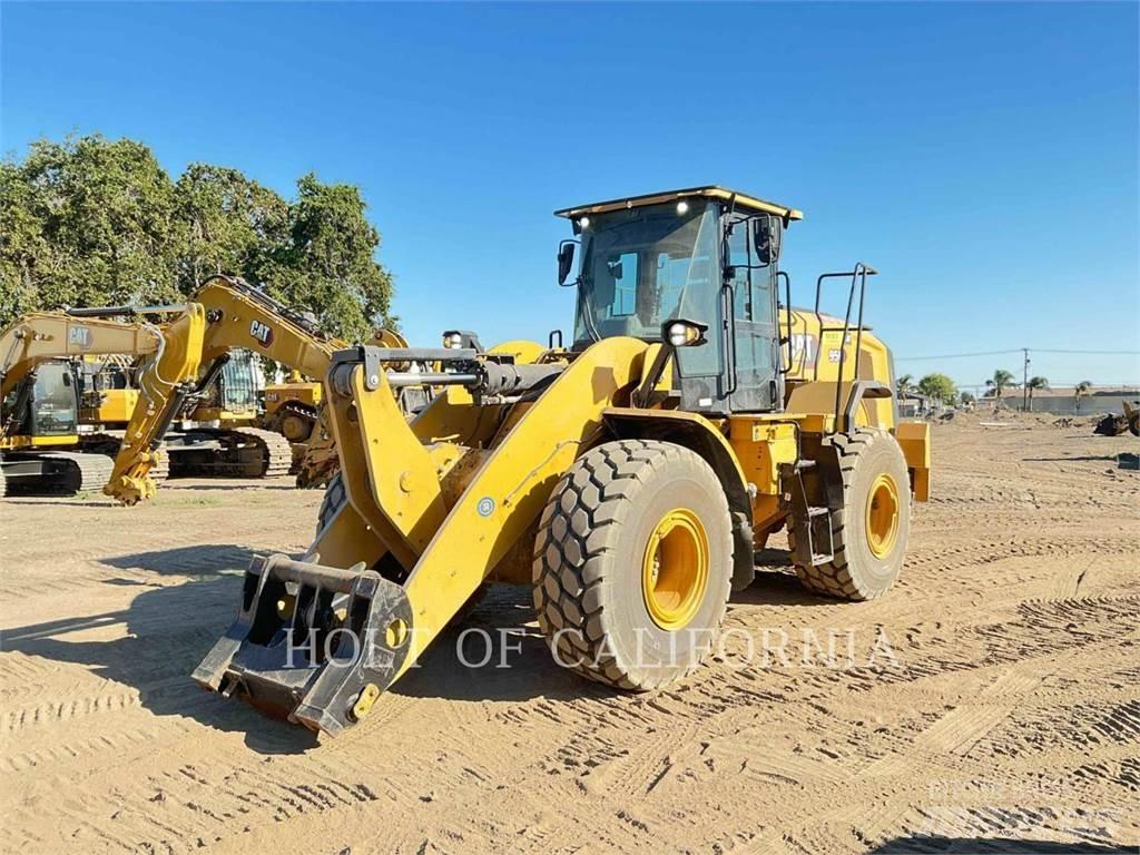 CAT 950 Kolové nakladače