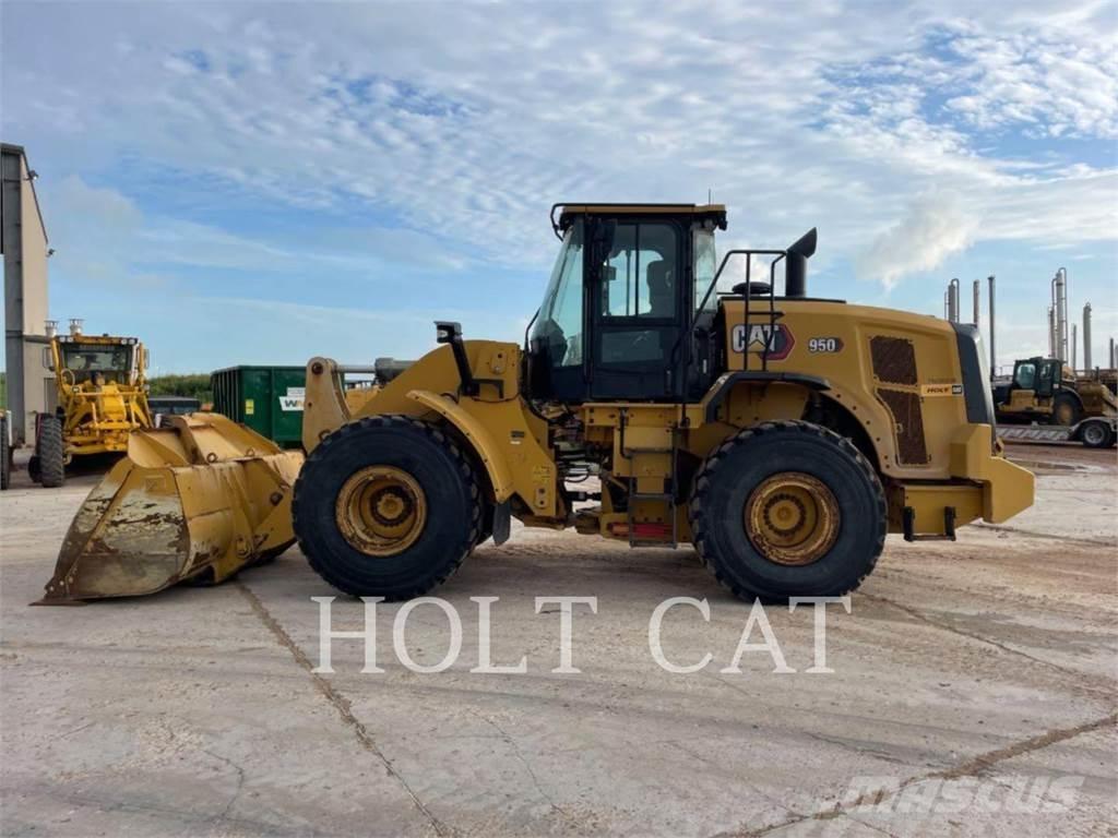 CAT 950 Kolové nakladače