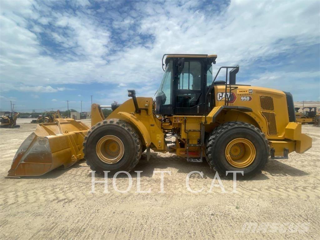 CAT 950 Kolové nakladače