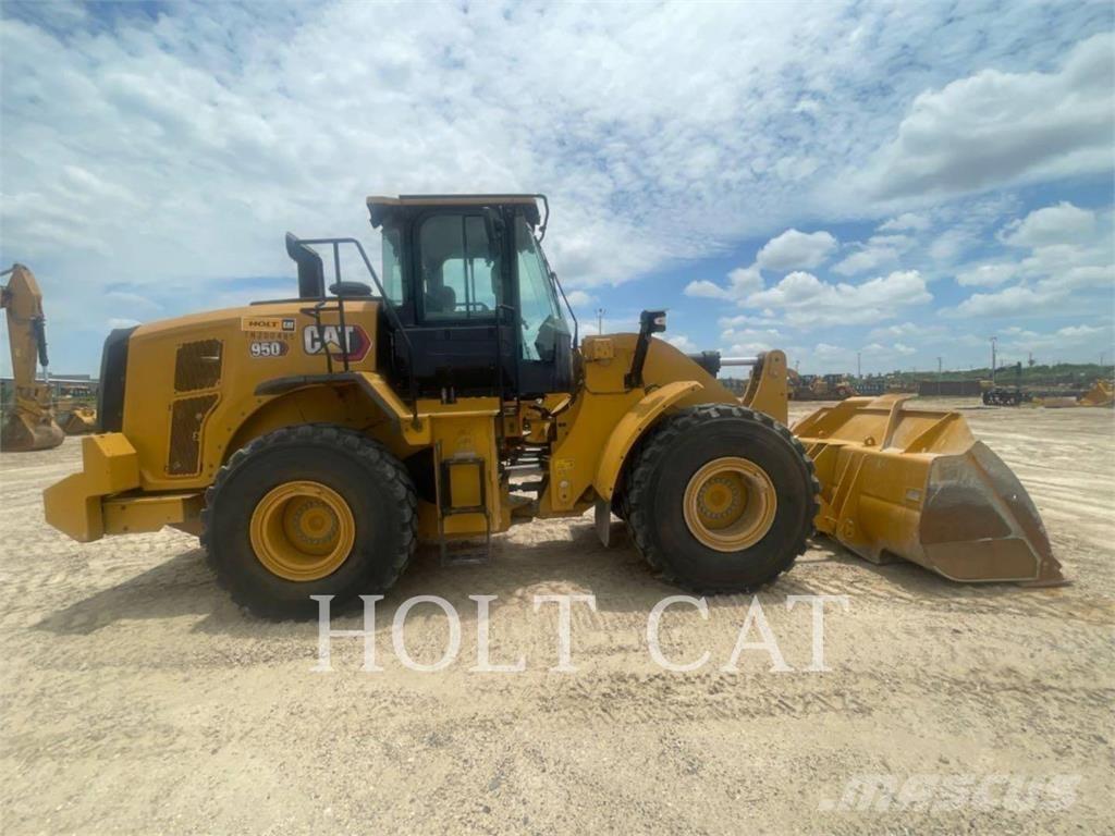 CAT 950 Kolové nakladače