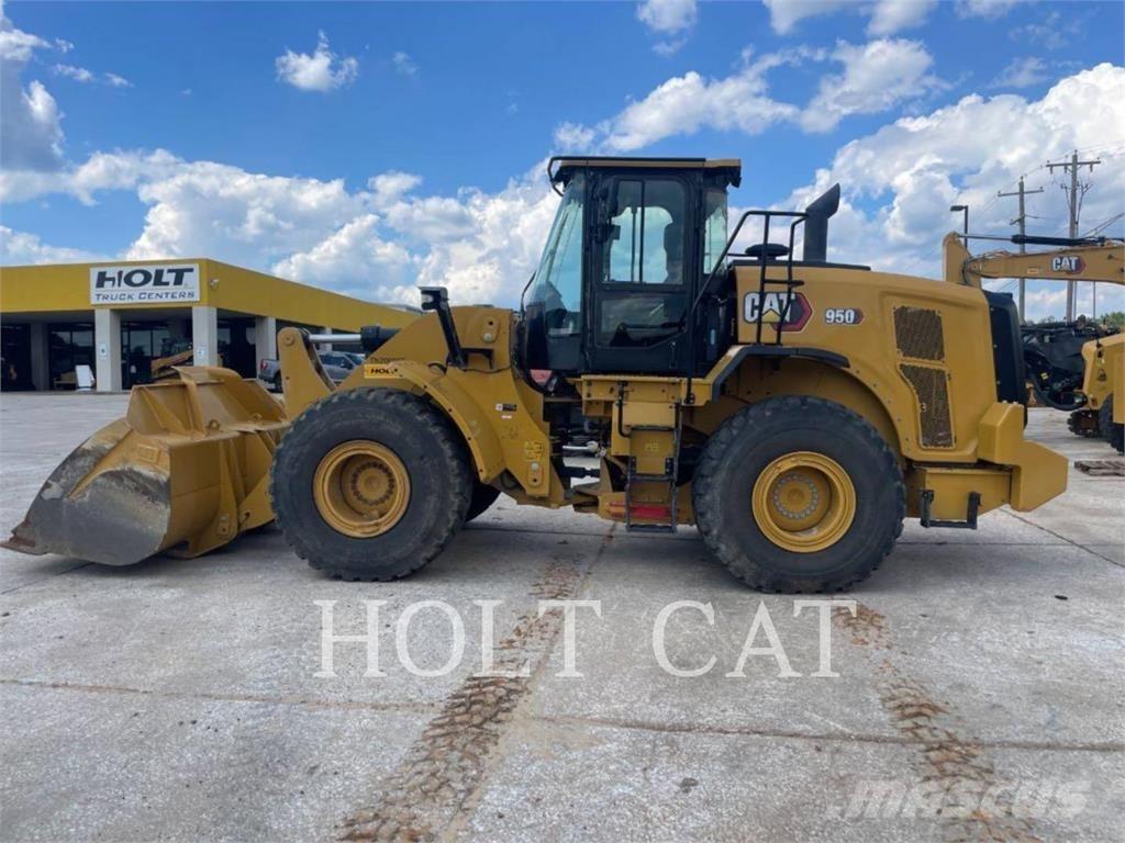 CAT 950 Kolové nakladače