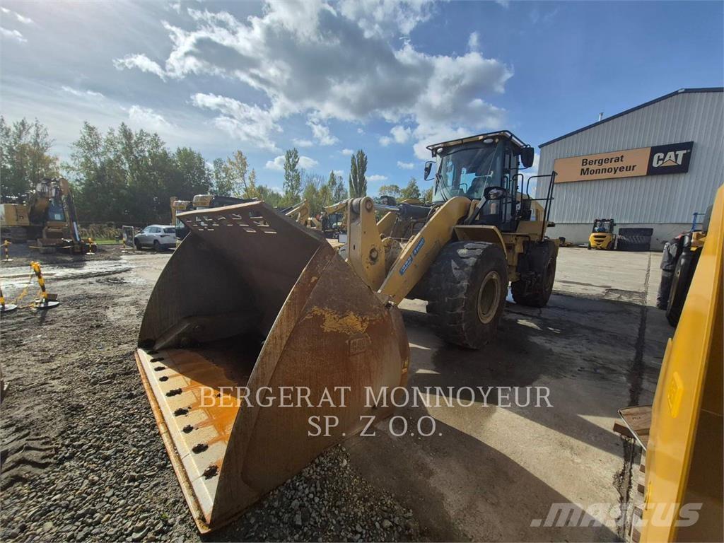 CAT 950 Kolové nakladače