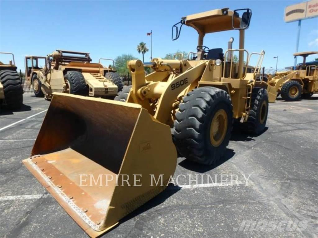 CAT 950E Kolové nakladače