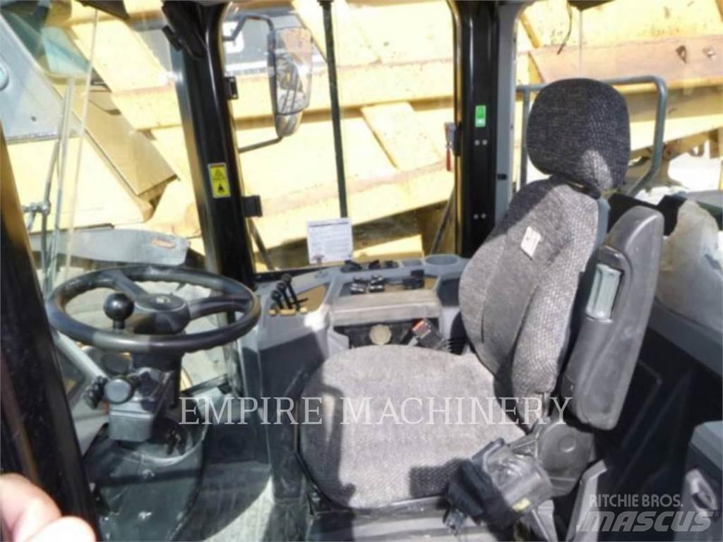 CAT 950GC Kolové nakladače
