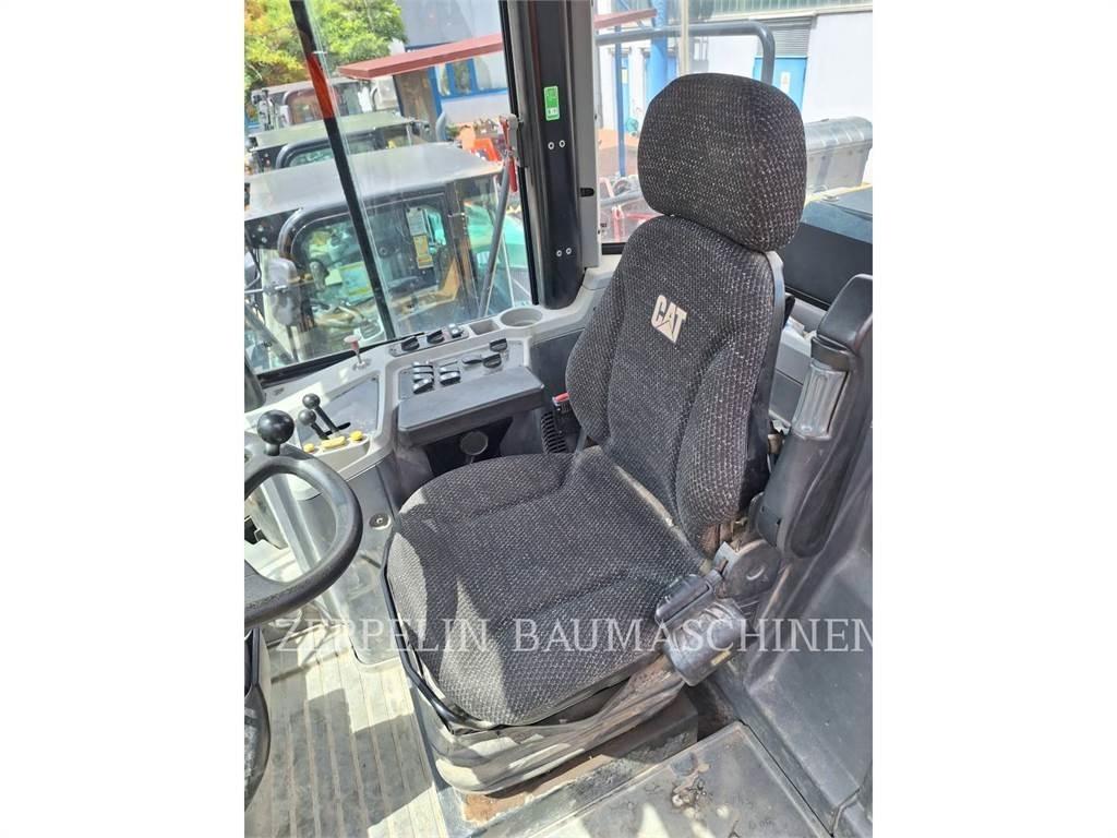 CAT 950GC Kolové nakladače