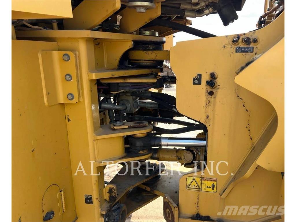 CAT 950GC Kolové nakladače