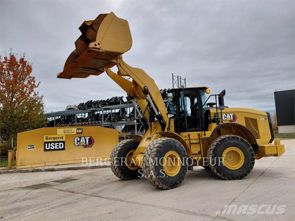 CAT 950GC Kolové nakladače