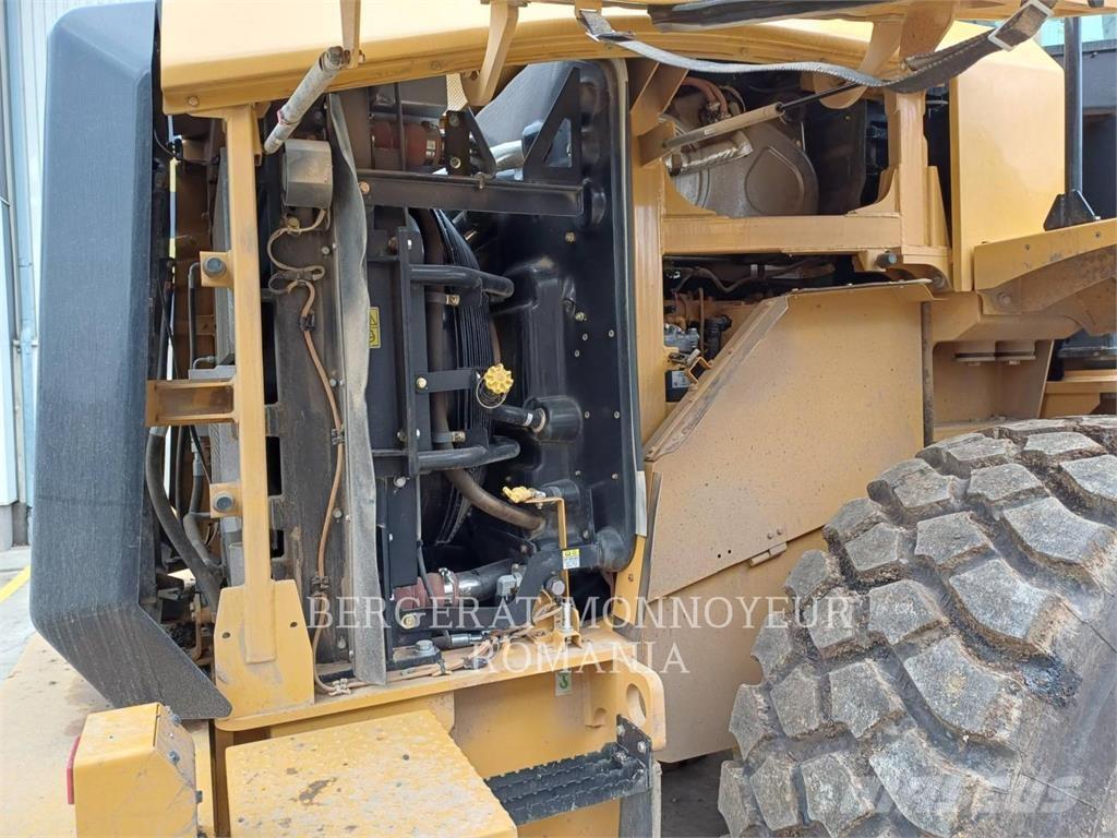 CAT 950GC Kolové nakladače
