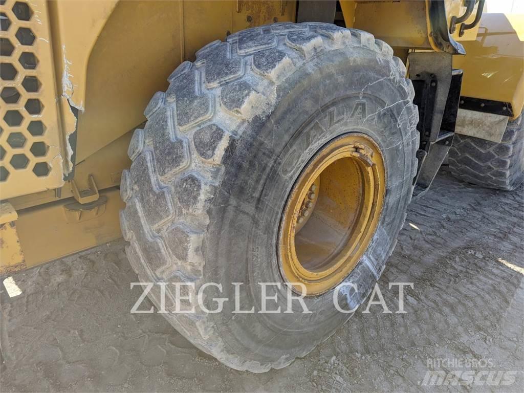 CAT 950K Kolové nakladače