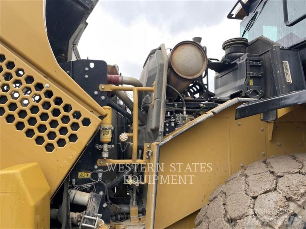 CAT 950K Kolové nakladače
