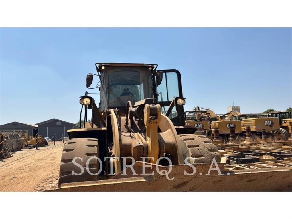 CAT 950L Kolové nakladače