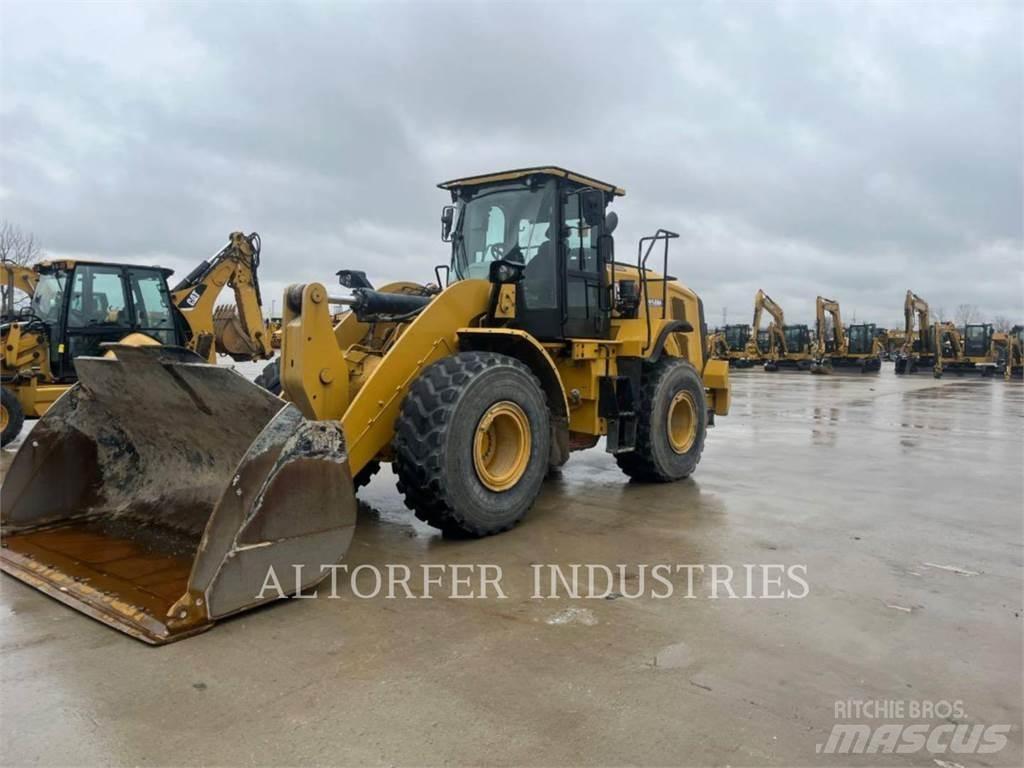 CAT 950M Kolové nakladače