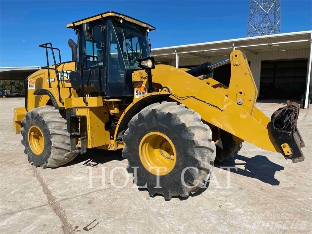 CAT 950M Kolové nakladače
