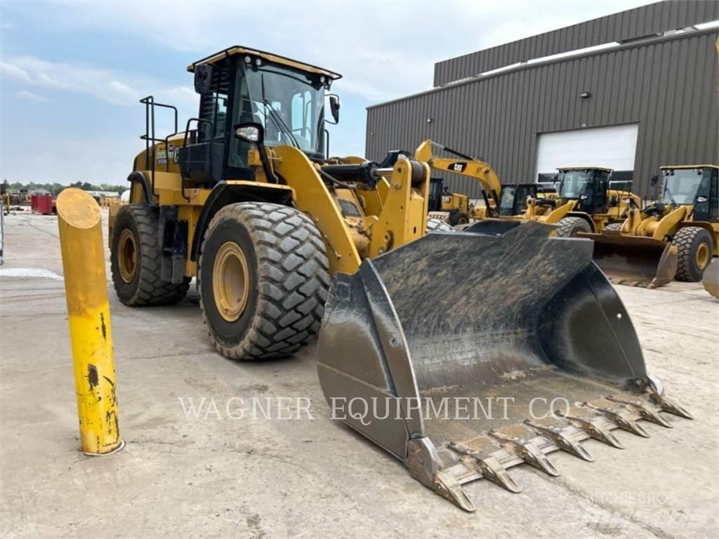 CAT 950M Kolové nakladače
