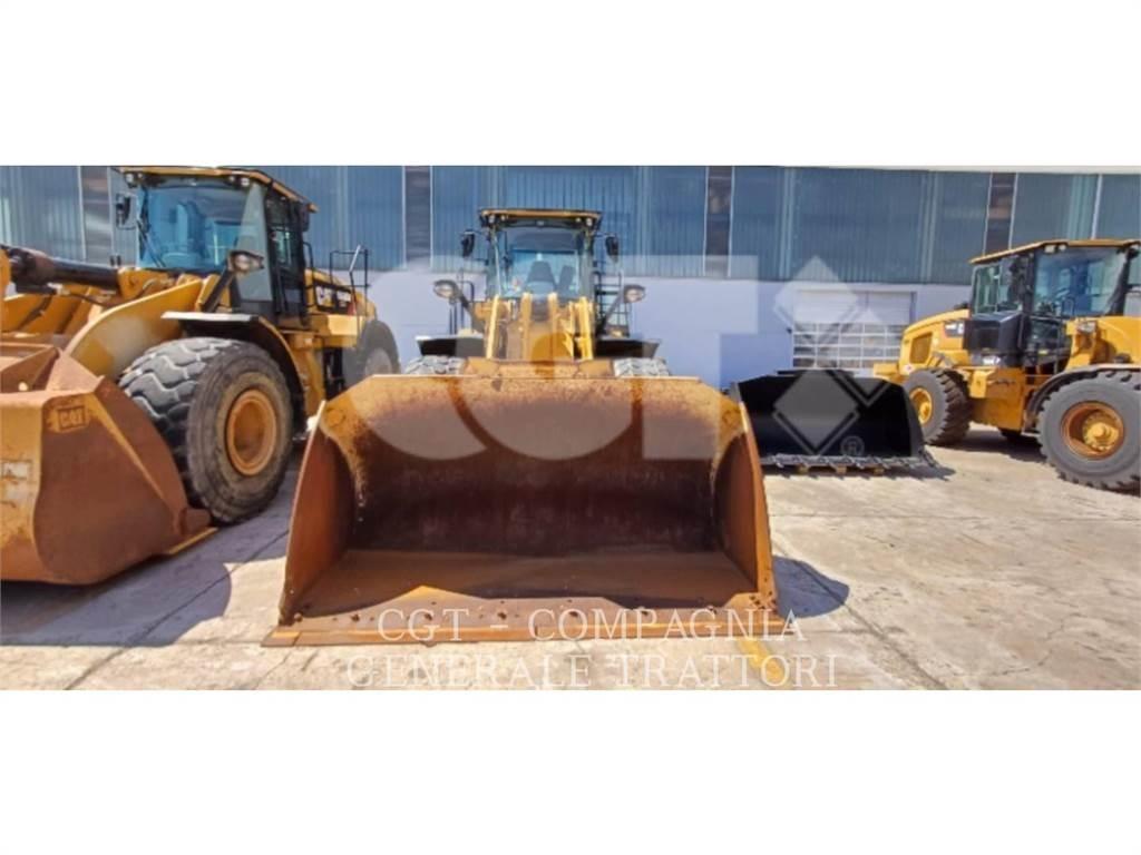 CAT 950M Kolové nakladače