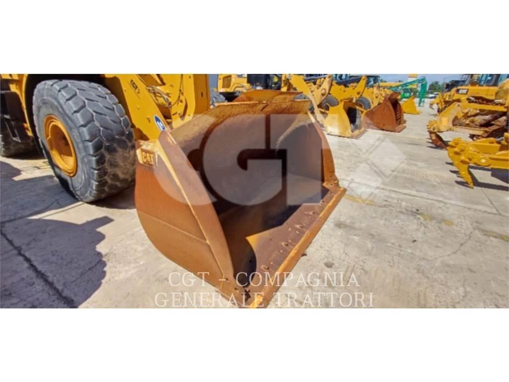 CAT 950M Kolové nakladače