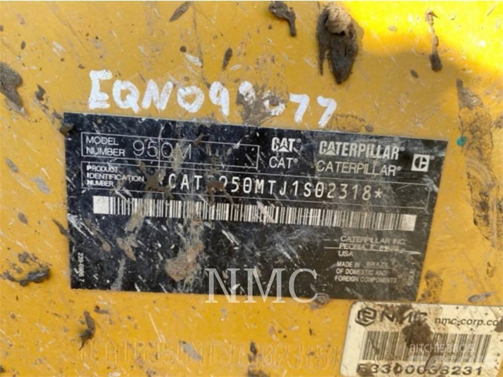 CAT 950M Kolové nakladače