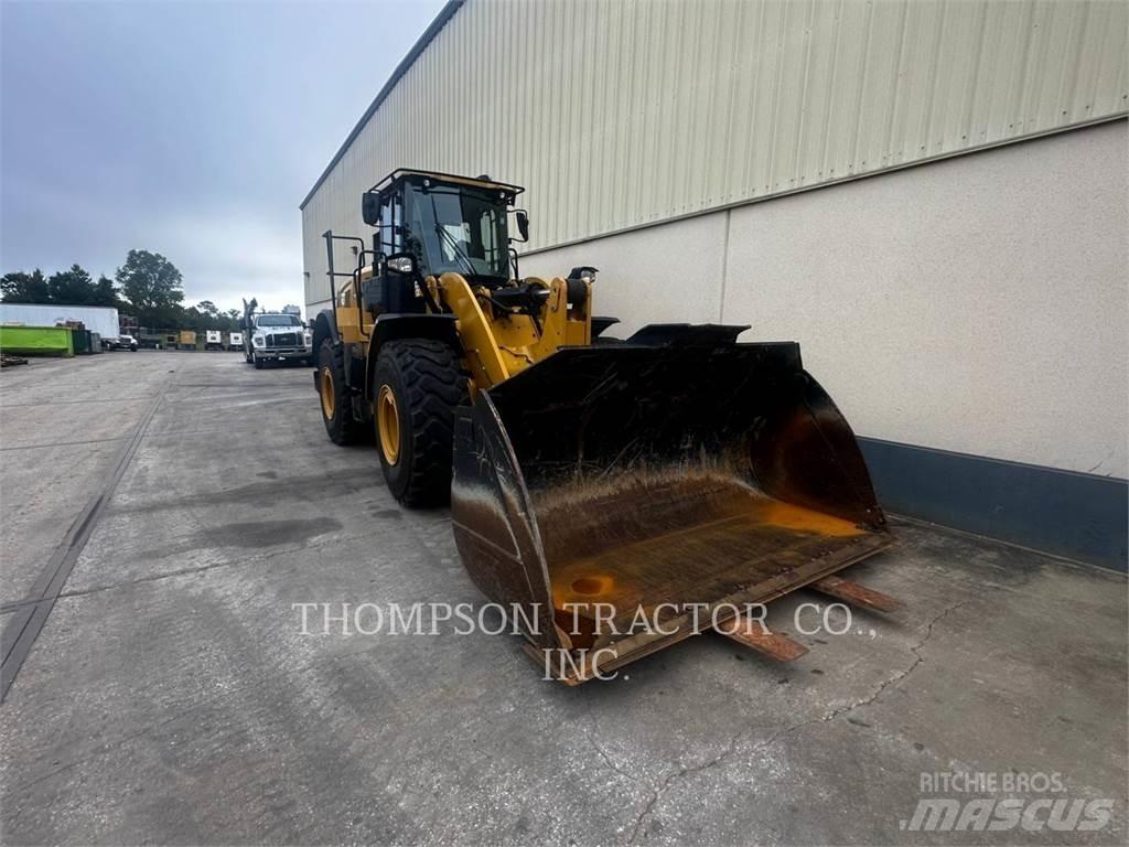 CAT 950M Kolové nakladače