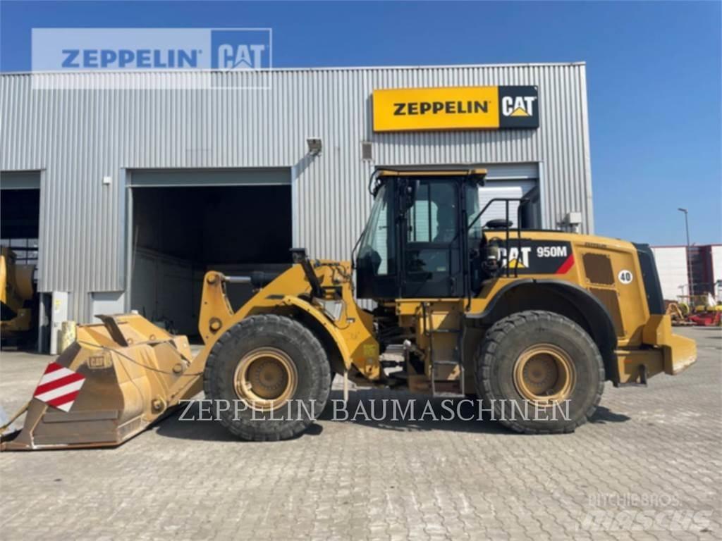 CAT 950M Kolové nakladače