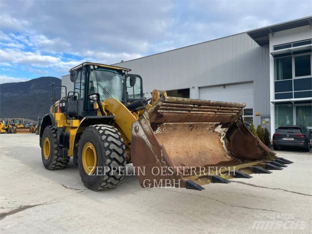 CAT 950M Kolové nakladače
