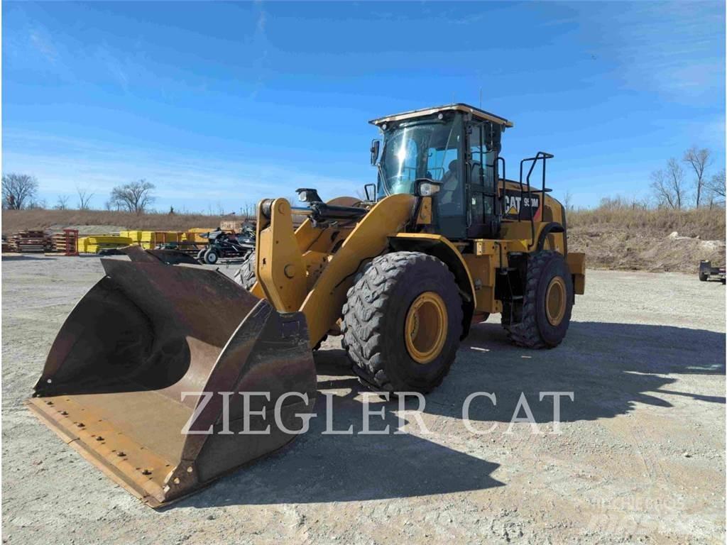 CAT 950M Kolové nakladače