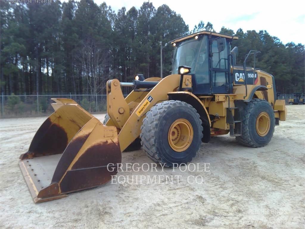 CAT 950M Kolové nakladače