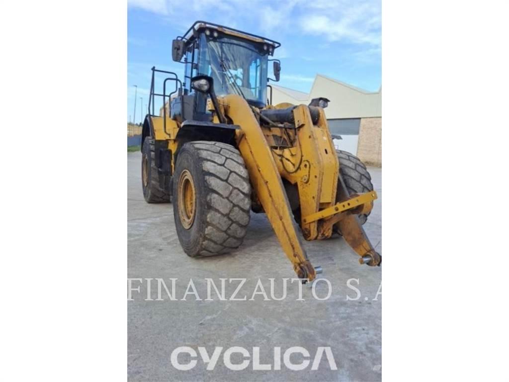 CAT 950M Kolové nakladače