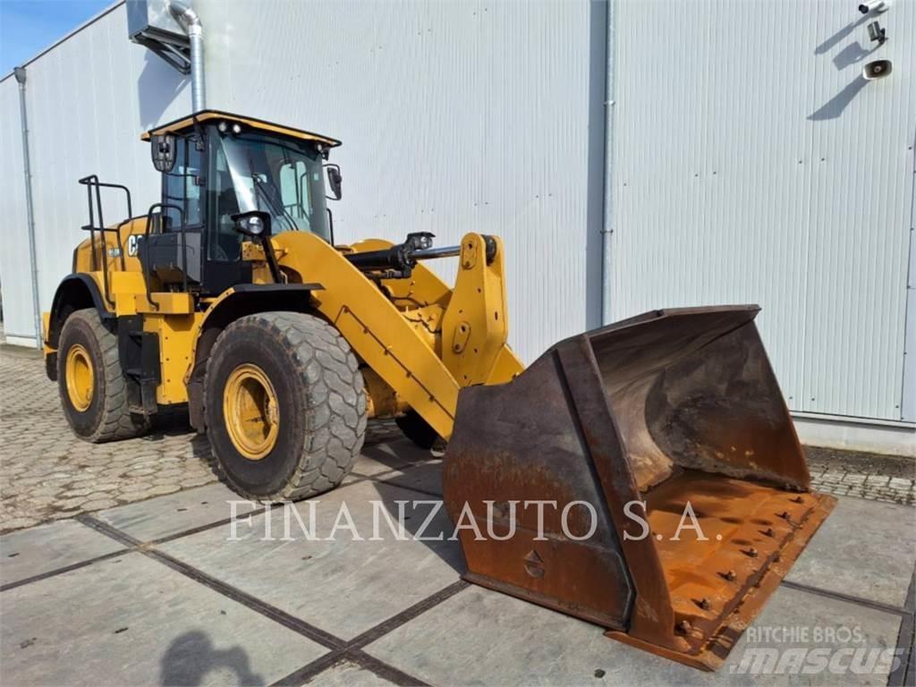 CAT 950M Kolové nakladače