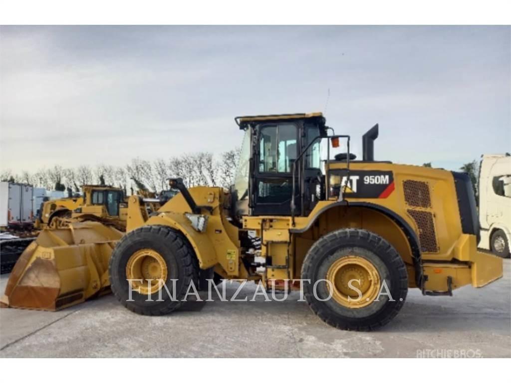 CAT 950M Kolové nakladače