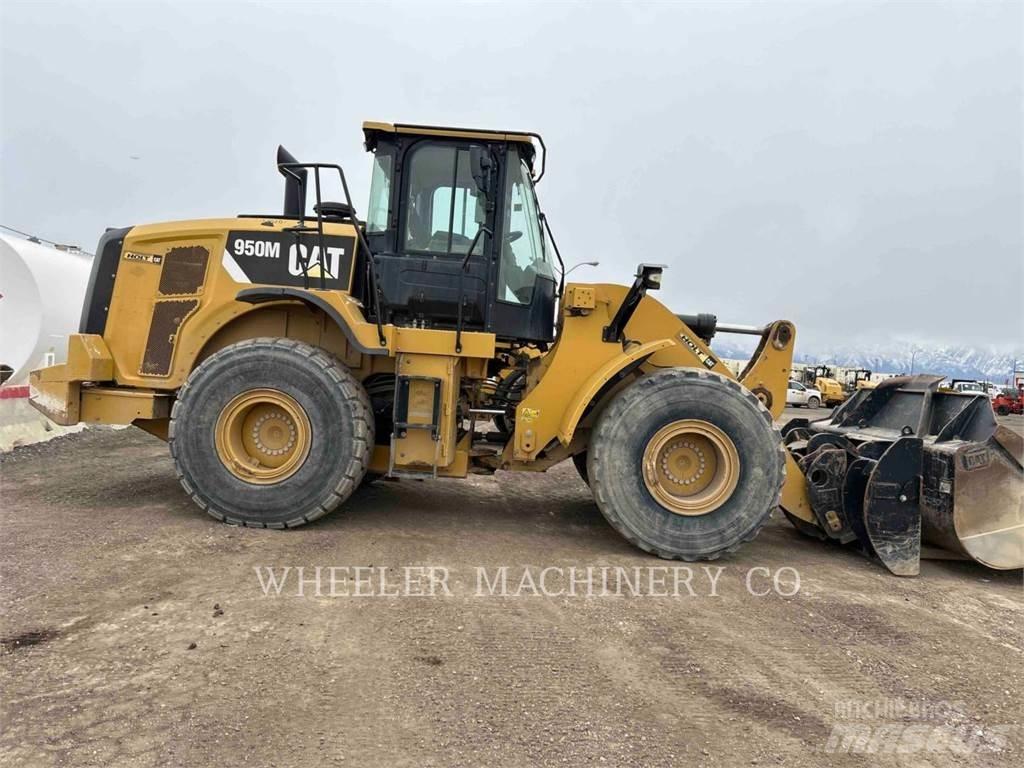 CAT 950M Kolové nakladače