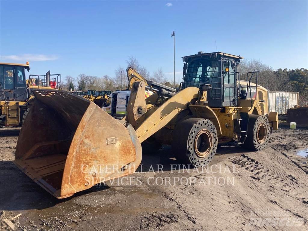 CAT 950M Kolové nakladače