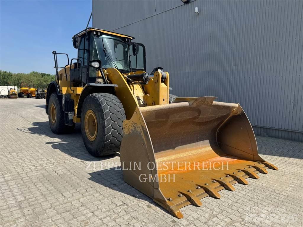 CAT 950M Kolové nakladače