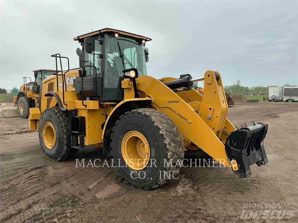 CAT 950M Kolové nakladače