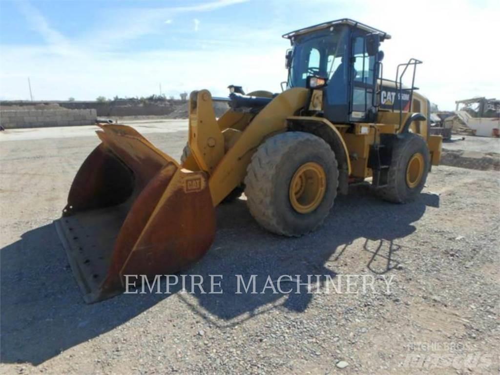 CAT 950M Kolové nakladače
