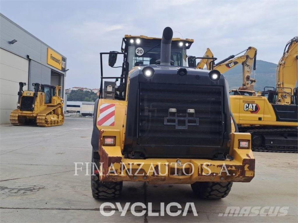 CAT 950M Kolové nakladače