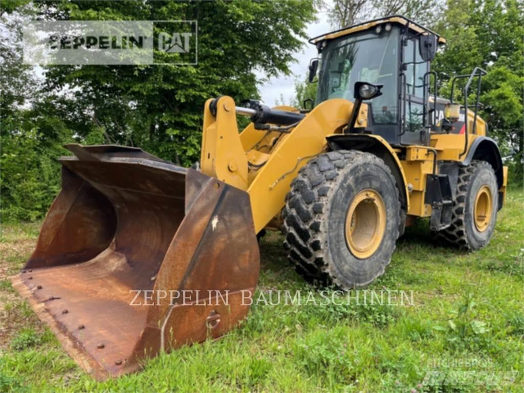 CAT 950M Kolové nakladače