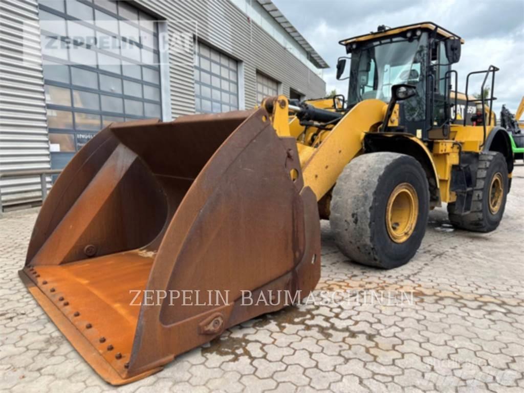 CAT 950M Kolové nakladače