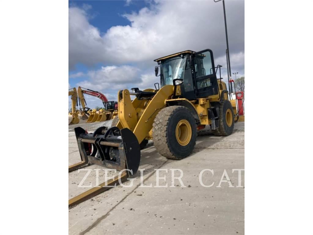 CAT 950M Kolové nakladače