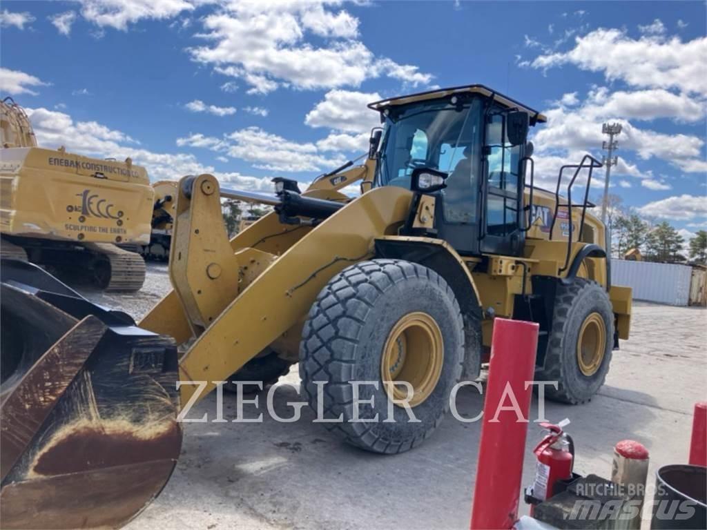 CAT 950M Kolové nakladače