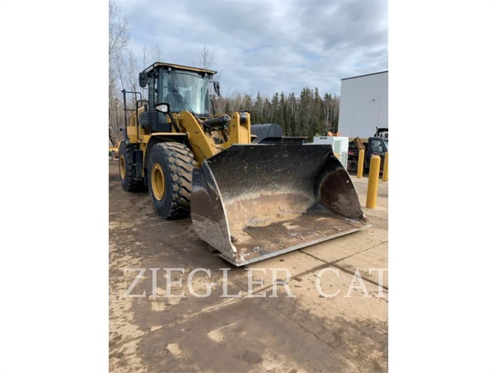 CAT 950M Kolové nakladače