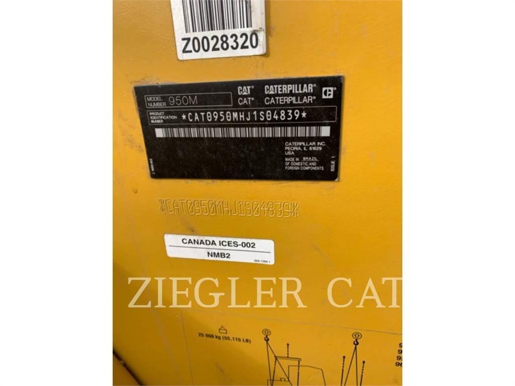 CAT 950M Kolové nakladače
