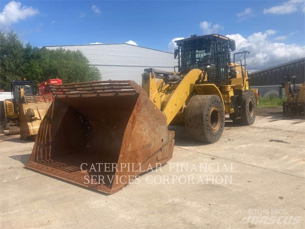 CAT 950M Kolové nakladače