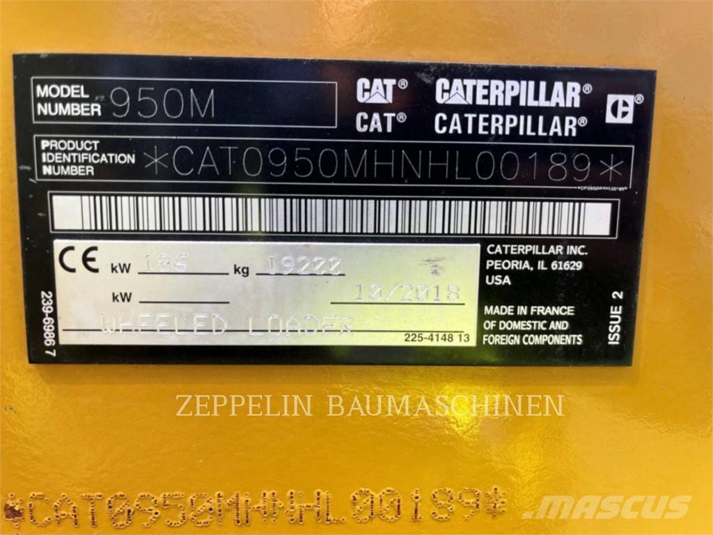 CAT 950M Kolové nakladače
