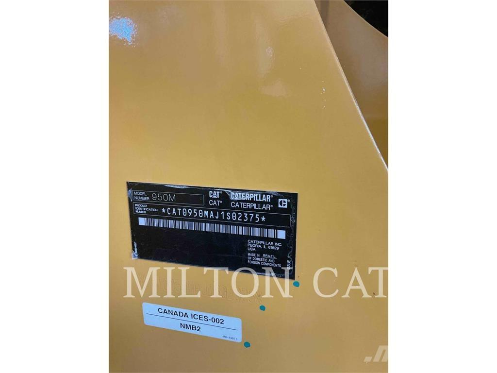 CAT 950M Kolové nakladače