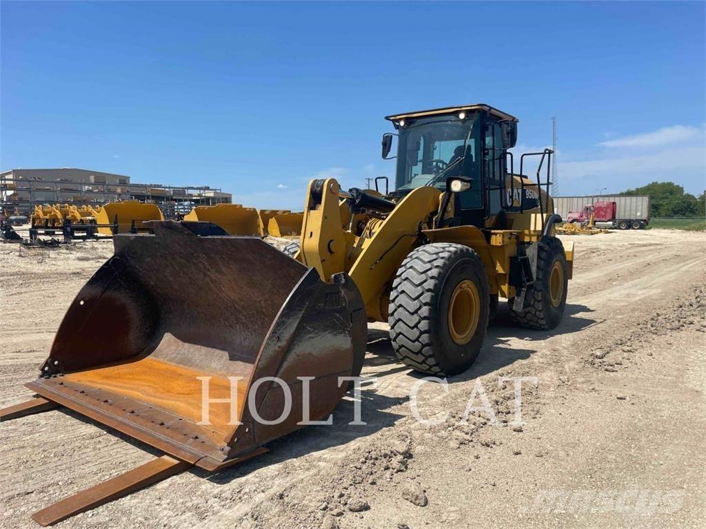 CAT 950M Kolové nakladače