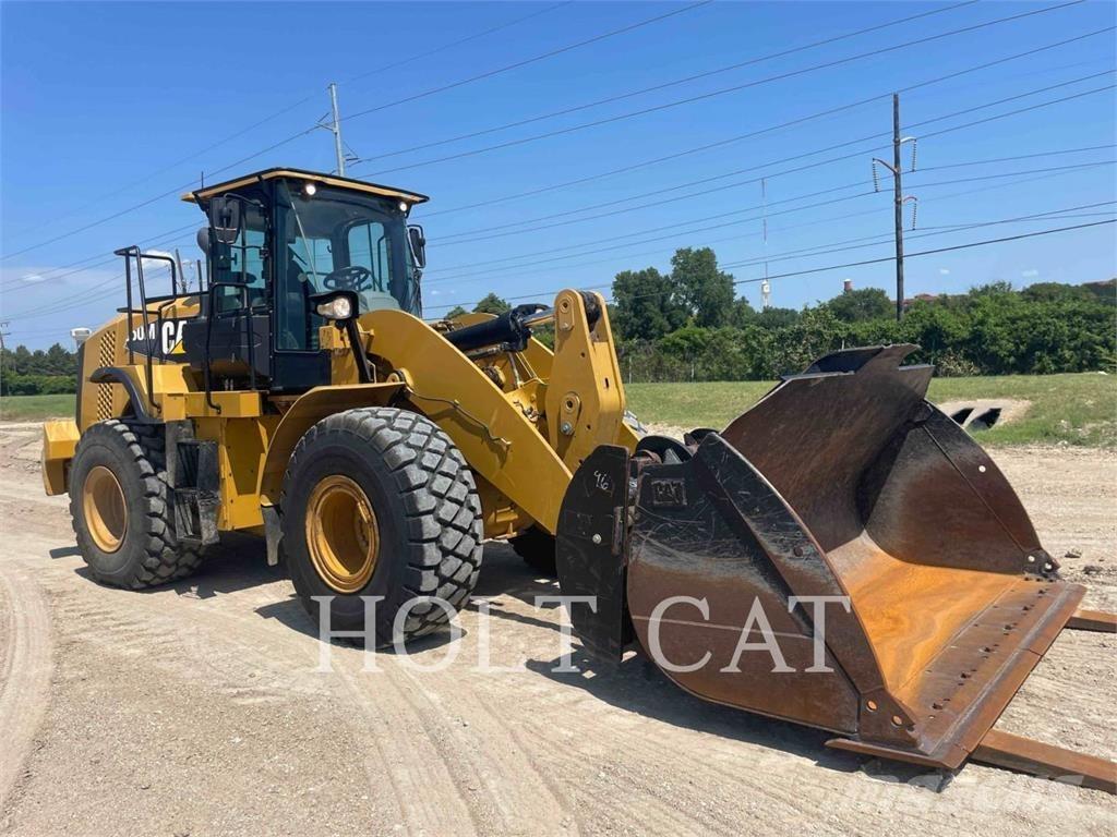 CAT 950M Kolové nakladače
