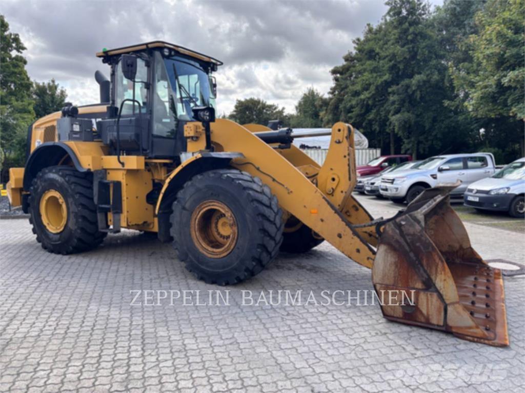 CAT 950M Kolové nakladače